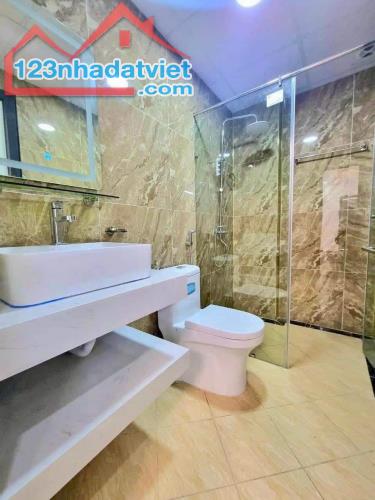 Bán nhà riêng 5 tầng cạnh chợ Lai Xá, Hoài Đức. Diện tích 30m2 Ôtô cách 18m. Lh 0986732688 - 5