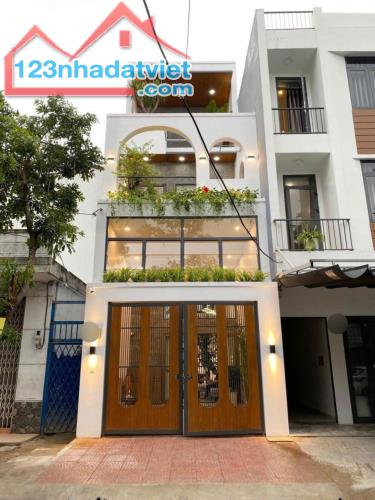 Bán nhà hẻm Kinh Dương Vương, P12, Q6, 39m2, 3 tầng, giá 5,8 tỷ