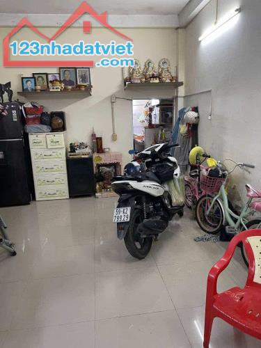 Bán nhà hẻm Kinh Dương Vương, P12, Q6, 39m2, 3 tầng, giá 5,8 tỷ - 3