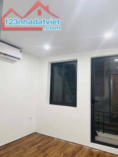 Bán nhà ngõ 19 Trương Định, DT 35/38m, 5 tầng thang máy, MT 5m, giá 7.98 tỷ.