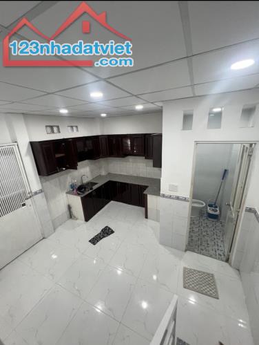 BÁN NHÀ ĐIỆN BIÊN PHỦ, LÔ GÓC, 38M2, XE HƠI VÀO NHÀ, 5.7 TỶ TL - 2