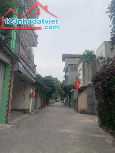 🍀Chính chủ gửi em bán lô đất đẹp gần đường Võ Văn Kiệt, Hồ điều hoà, Trường học, Đầu tư - 1