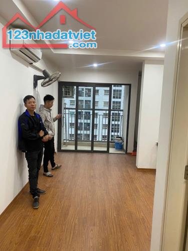 Bán CHCC Ecohome 1 Đông Ngạc căn góc 70m 2PN 2VS nhà đẹp có đồ giá tốt bao phí sang tên