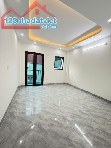 Bán nhà cạnh Quận Uỷ Bắc Từ Liêm 40m2 4 tầng giá nhỉnh 6 tỷ - 3