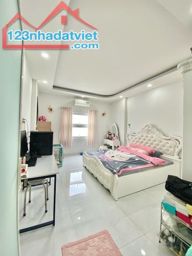 NHÀ MẶT TIỀN ĐẠI LỘ 3, PHƯỚC BÌNH, 82M2 (4.1×20)M, 3 TẦNG, CÓ SÂN ĐỂ XE, CHỈ 11.9 TỶ. - 4