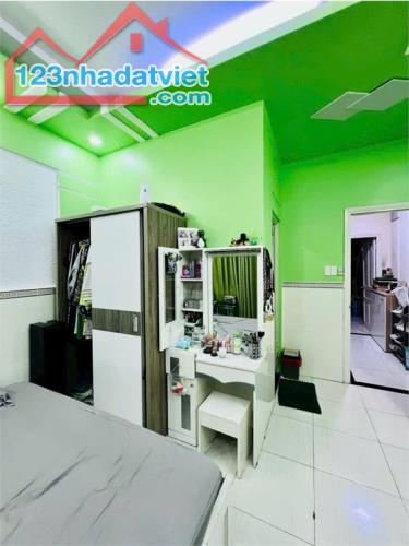 Bán nhà 60m2, Huỳnh Văn Nghệ, Phường 12. Nhà 4 tầng đủ nội thất, chỉ 6.8 tỷ - 4