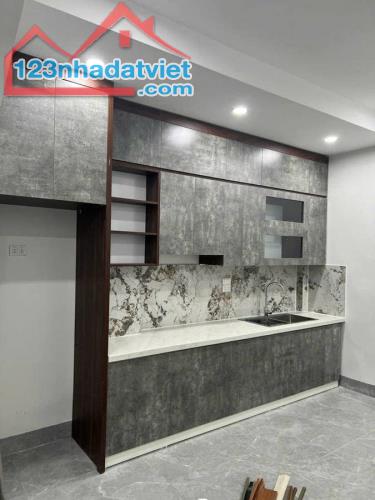 Bán Nhà Xây Mới Phố Trạm, Long Biên, 41m2 4 Tầng, Ô Tô Đỗ Cạnh Nhà - Full Nội Thất 7.x Tỷ - 3