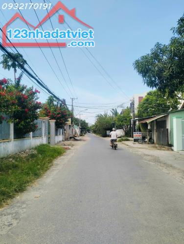 BÁN ĐẤT FULL THỔ - LÔ GÓC -  Ở P. CAM NGHĨA - TP.CAM RANH, - 945M2 - GIÁ HỜ 1.6 TỶ- SINH