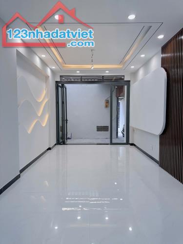 Bán nhà 2 lầu đúc, 65m2 đất, MT nhánh Dương Bá Trạc, P1 Q8 - 3