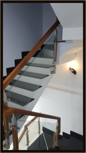 Cần bán nhà vị trí đẹp Bùi Viện 4 x 16m 1 trệt 4 lầu trung tâm Q1 TP.HCM - 2