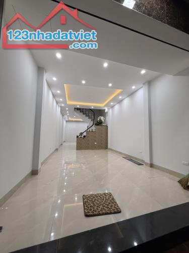 Bán nhà phố Trần Duy Hưng, Cầu Giấy, 62m2 x 5 tầng 6 phòng ngủ, kinh doanh!!! - 2