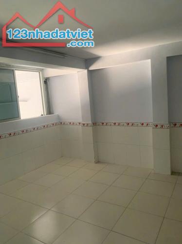 Bán nhà Mặt tiền Nguyễn Kiệm -  Phường 3, Q. Gò Vấp, 4.1x11m, 2 Tầng, HĐT 10tr, 5.6 tỷ. - 3