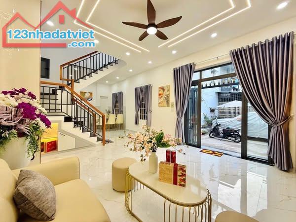 Nhà đẹp Hẻm xe hơi NGUYỄN OANH, giá rẻ chỉ 4 tỷ hơn - 2 Tầng, 80m2 - p/lô - gần CITYLAND - 1