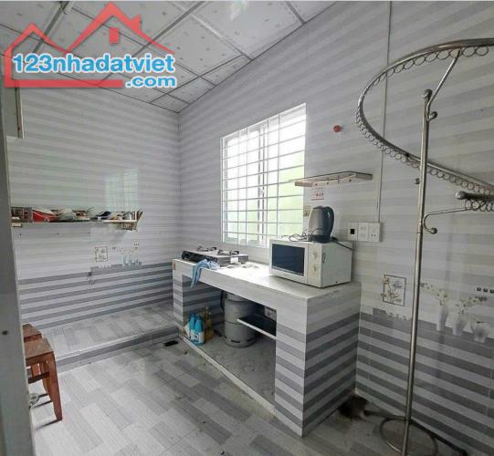 Quá Ngộp bán gấp Nhà Xưởng 310m2 Sổ Hồng Riêng Ở Đường Láng The Tân Thạnh Tây 820triệu - 2