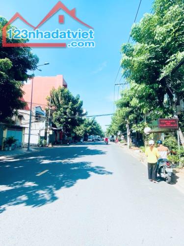 🏡🏡🏡 BÁN NHÀ HẺM XE HƠI . ĐƯỜNG NGUYỄN PHÚC CHU . P 15 .TB . - 1