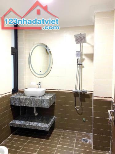 Bán nhà phố Nguyễn Văn Cừ, Long Biên, 40m2, 5 tầng, giá chỉ 5 tỷ - 4