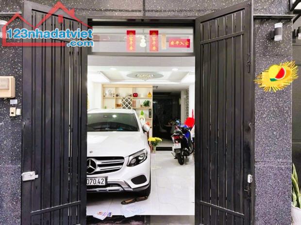 SIÊU PHẨM 5 TẦNG, DT 56M2 (4 x 14), HẺM 5M ÔTÔ VÔ NHÀ, KHU PHÂN LÔ VIP, HOÀNG HOA THÁM, BT - 1