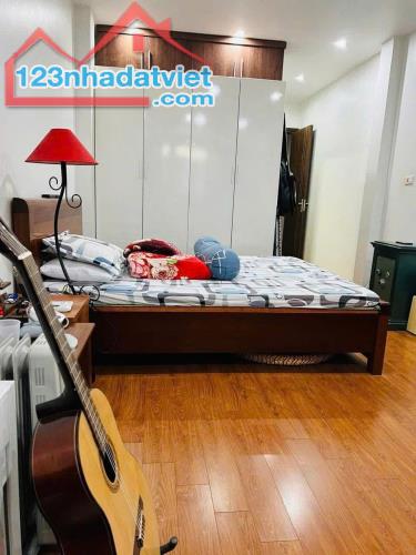 Bán nhà Láng Thượng Đống Đa, 34m2 5 tầng mt 4m ở ngay trước tết, trước nhà 3m cách ô tô40m - 3