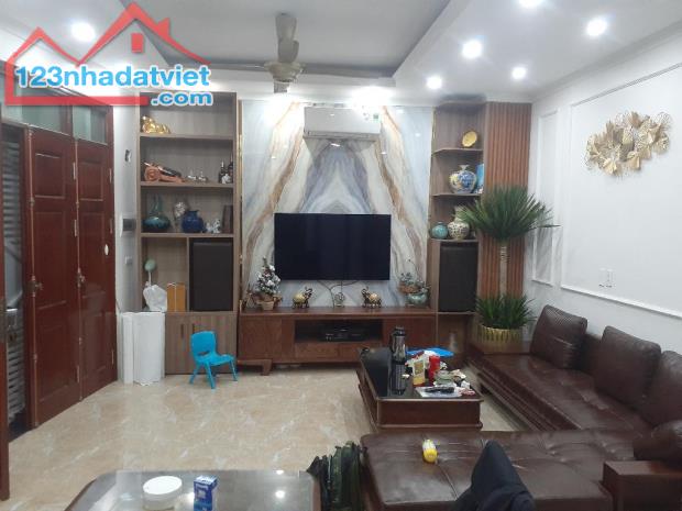 🔥 CHỦ GIẢM CHÀO 1.9 TỶ - GIÁ MỚI CHỈ HƠN 9 TỶ 🔥 🏠 NHÀ 6 TẦNG - 51M² - TRẦN QUỐC VƯỢNG,