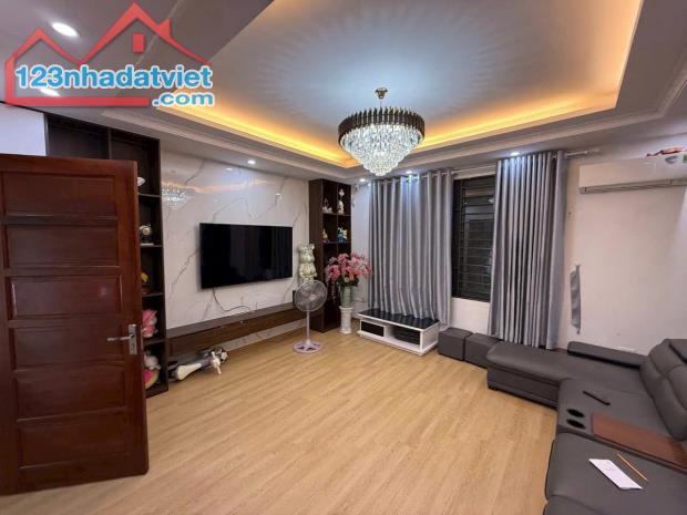 🔥 CHỦ GIẢM CHÀO 1.9 TỶ - GIÁ MỚI CHỈ HƠN 9 TỶ 🔥 🏠 NHÀ 6 TẦNG - 51M² - TRẦN QUỐC VƯỢNG, - 1