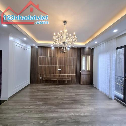 Bán nhà 6 tầng, 55m², Xuân La, Tây Hồ - 11.2 tỷ nhà mới ,thang máy , otô - 2