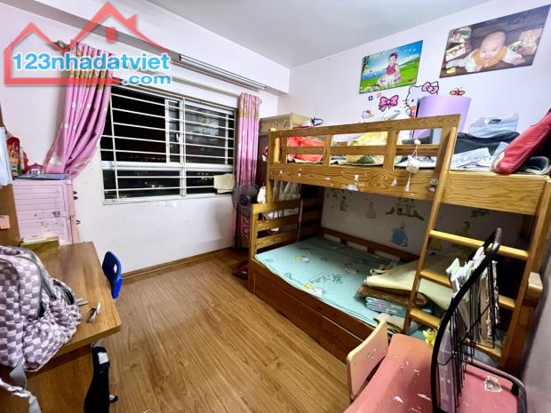 BÁN CHUNG CƯ SÀI ĐỒNG, LONG BIÊN. DT: 75m².   Tầng 12A.   Giá: 3,35tỷ - 4