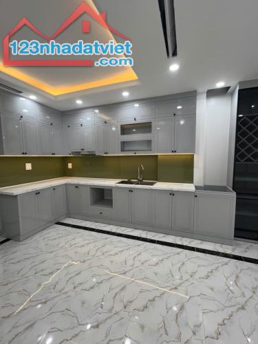 Bán nhà Minh Khai- Đại La. DT 75m2x6T thang máy- ô tô -Kinh Doanh có vỉa hè. - 3