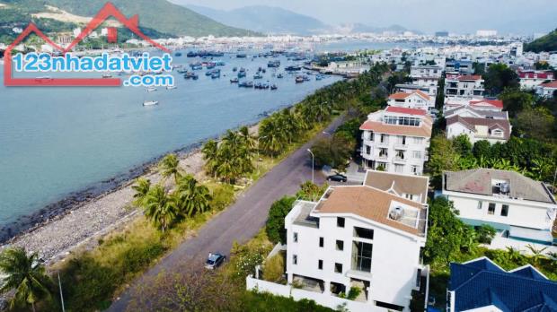 Độc quyền - Bán biệt thự xây thô mặt biển An Viên, Nha Trang. 264m2, 3 tầng 4 ngủ, 26.4 tỷ - 1