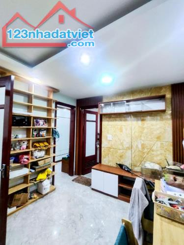 Bán nhà đẹp dân xây Phú Diễn oto qua nhà 53m 5 tầng mặt tiền 5.8m giá tốt thỏa thuận - 2