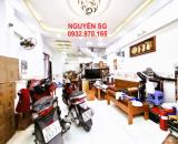 NHÀ ĐẸP Ở LIỀN, 2 TẦNG, DT 65 M2 (5x13), HẺM 5M THÔNG THOÁNG, NGAY VINCOM QUANG TRUNG, GV.