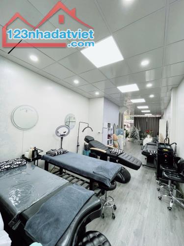 Cần sang nhượng cửa hàng phun xăm, spa, nail, mi tại phố Tây Sơn, Đống Đa