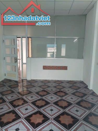 Bán nhà hẻm 1 sẹc Phú Thọ Hòa, hẻm thẳng, 52m2, nhà 3 tầng, 6 tỷ - 4