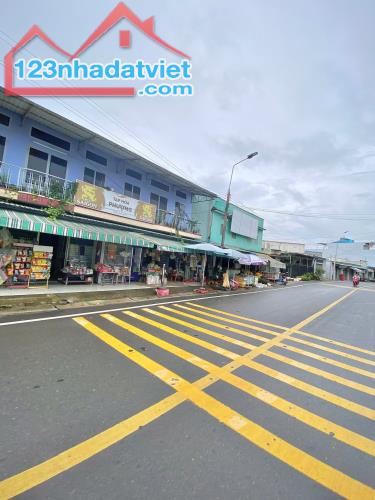 em có đất với diện tích 180m2 sổ hồng riêng thổ cư ngay gần làng bưởi tân triều - 3