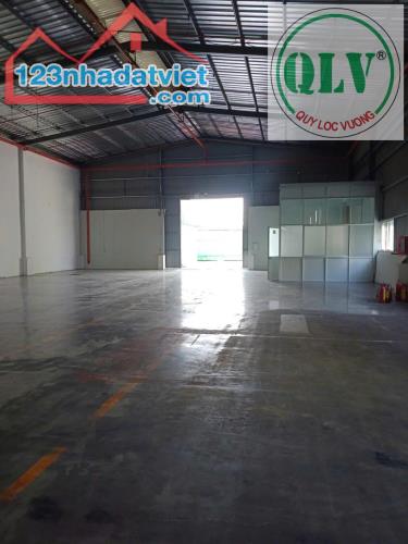 Cho thuê nhà xưởng KV 3.700m2 xây hết đất nằm ở Tân Hiệp, Tân Uyên. - 1