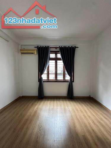 Bán Nhà Riêng Phố Tây Sơn 28,35m2 5 Tầng Nhà Mới Ở Ngay Giá Chỉ 4 Tỷ - 2