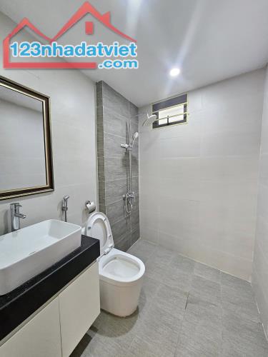 BÁN NHÀ ĐẸP VÕ CHÍ CÔNG - TÂY HỒ - 5 TẦNG - 35M - GẦN PHỐ - THÔNG MỌI NGẢ - 6.85 TỶ - 2