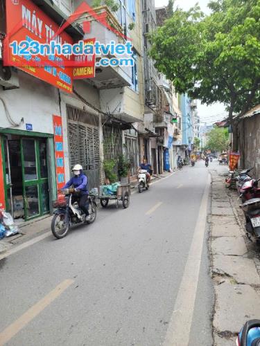 BÁN ĐẤT PHỐ CHIẾN THẮNG, GIÁ ĐẦU TƯ BAO LỜI, VUÔNG DẸP, 50m, 6.8 tỷ