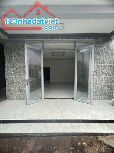 Cần bán lô đất mặt tiền đường Ngô Quyền, Hiệp Phú 220m2