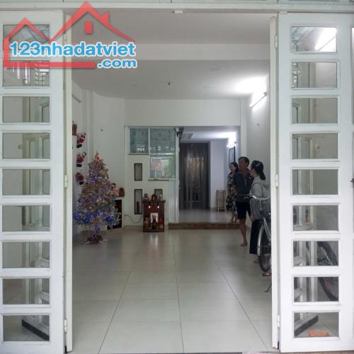 Cho Thuê Mặt Bằng Phường An Phú Quận 2, Giá 9 Triệu, 40m2, Sát Đường Lương Định Của