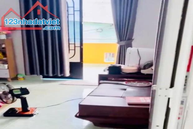 Bán nhà hẻm ba gác, Tống Văn Hên, Tân Bình, 5.6m x 11m, 60 m², nở hậu - Giá 4.8 tỷ TL - 1