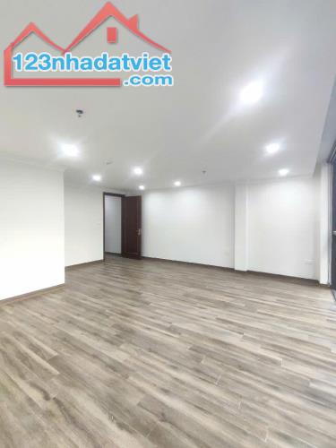 Bán TÒA VĂN PHÒNG , VỈA HÈ ĐÁ BÓNG, THIẾT KẾ HIỆN ĐẠI, THANG MÁY, 92m2 8 tầng giá TT - 3