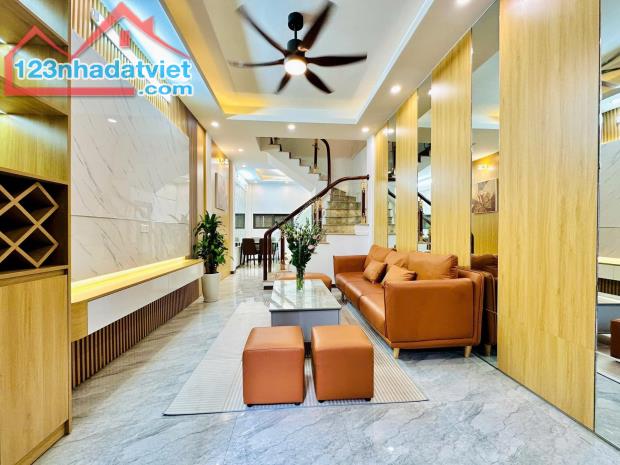 Bán nhà 36m², 4 tầng, 3PN, Minh Khai, Hai Bà Trưng, 5 tỷ, sổ đỏ