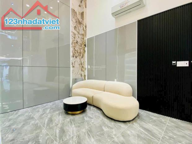 🏠 Bán nhà Hoàng Diệu, Q.4, 60m², 4 tầng, 5PN, 5WC - 3.95 tỷ 🏠 - 2