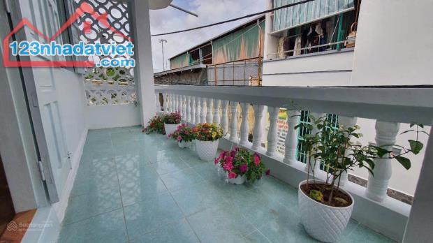 Bán nhà 2 tầng mặt tiền đường Chí Linh, Phước Hoà, Nha Trang - Giá 3 tỷ 460 triệu