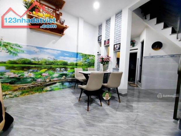 🏠 Bán nhà Đoàn Văn Bơ, Q.4, 45m², 3 tầng, 3PN, 2WC - 3.75 tỷ 🏠