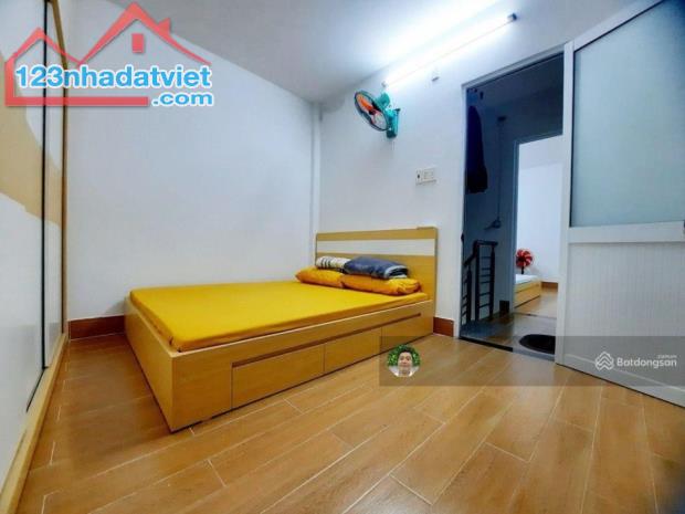 🏠 Bán nhà Đoàn Văn Bơ, Q.4, 45m², 3 tầng, 3PN, 2WC - 3.75 tỷ 🏠 - 4