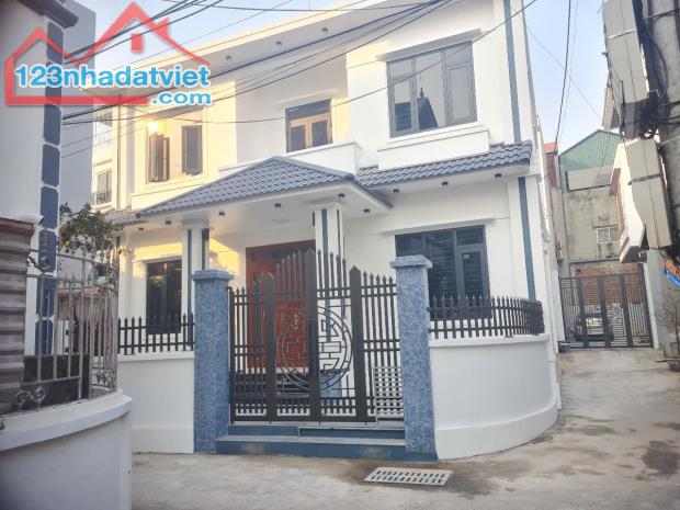 Cần bán gấp lô đất tại Hà Đông 42m2 ngõ thông, oto qua đất.