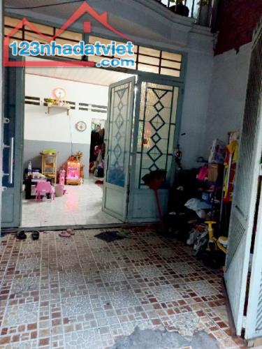 BÁN GẤP NHÀ: NGUYỄN THỊ THẬP, P BÌNH THUẬN, QUẬN 7 , ( 105 m2) GIÁ CHỈ NHỈNH 6 TỶ. - 3