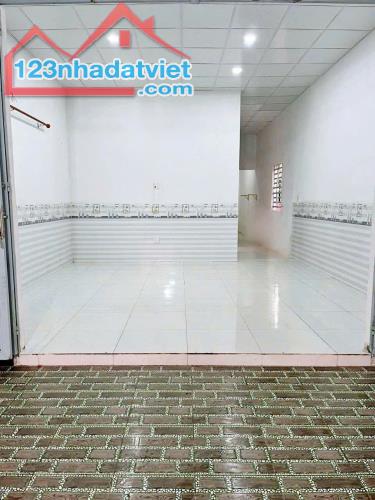 cho thuê nhà đường huỳnh phan hộ 125m2 2pn có sân rộng giá 3,5tr gần chợ - 5