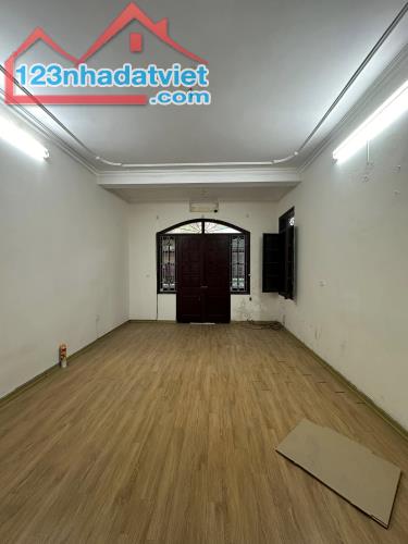 Bán nhà Phùng Chí Kiên, DT55m², 4 tầng - Phân lô Quân Đội - Ôtô -  Vỉa hè - Nhà Dân xây, - 3